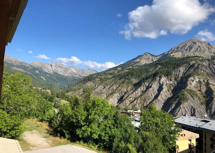 Aux Pieds Des Pistes Du Seignus Calme Et Charmant